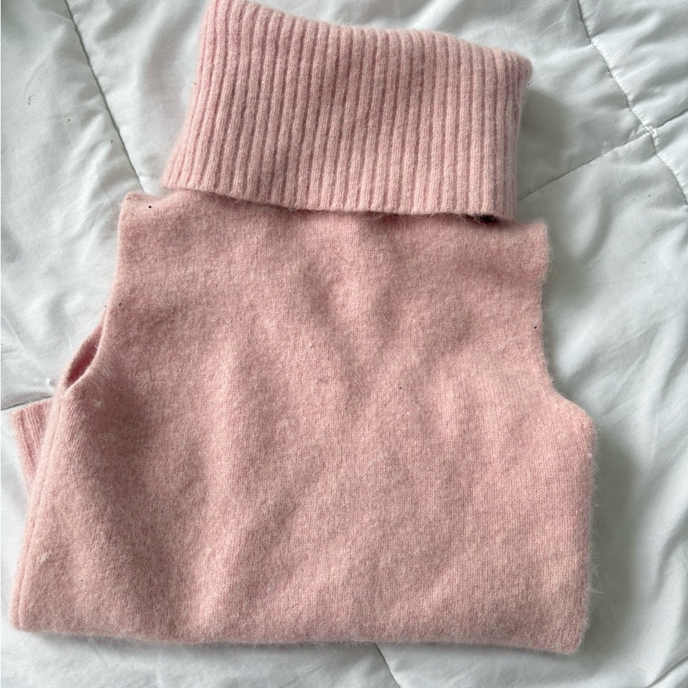 Pink Suzy shier turtle neck tank
